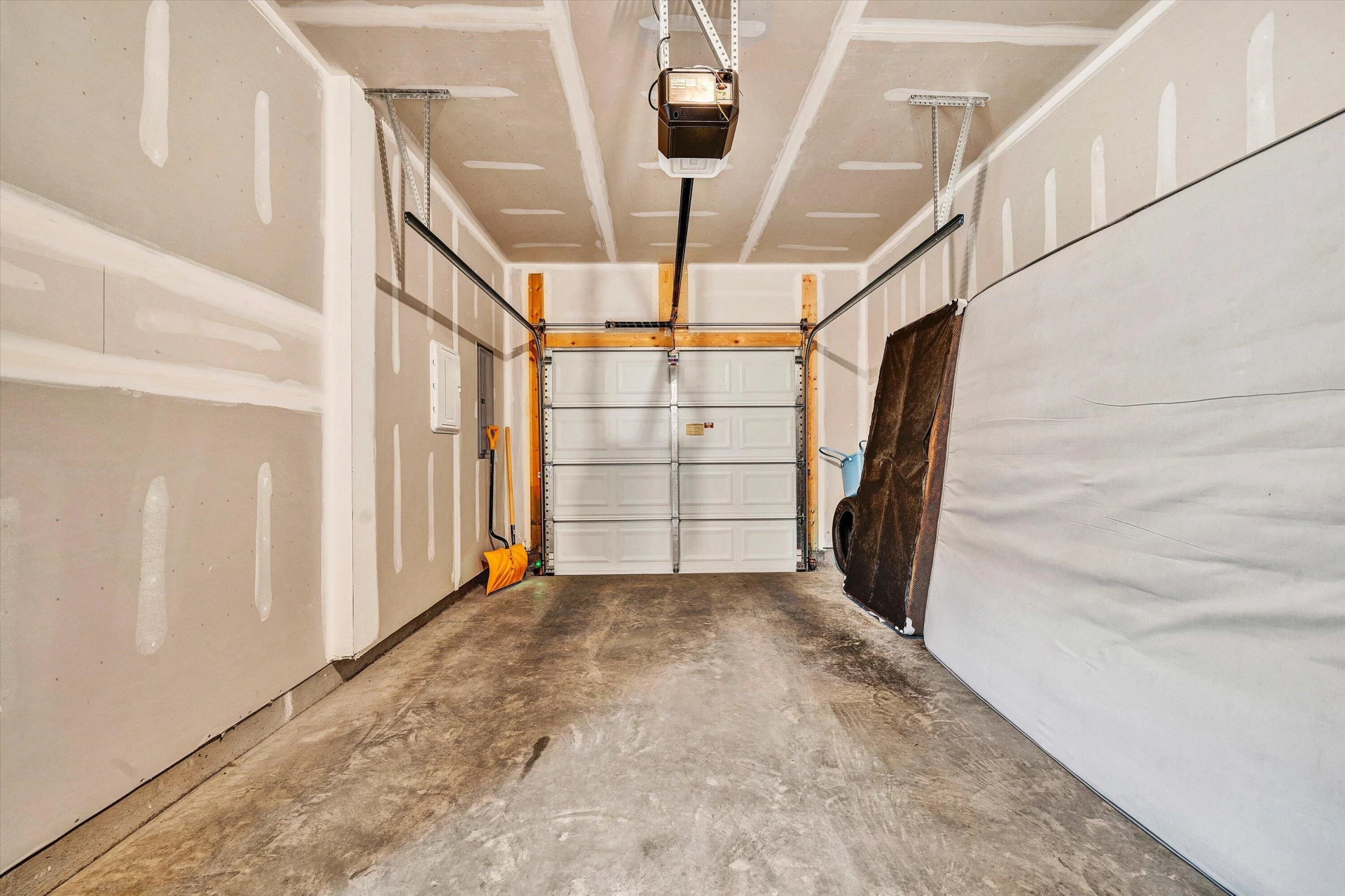 231 Broad ST - Photo 26