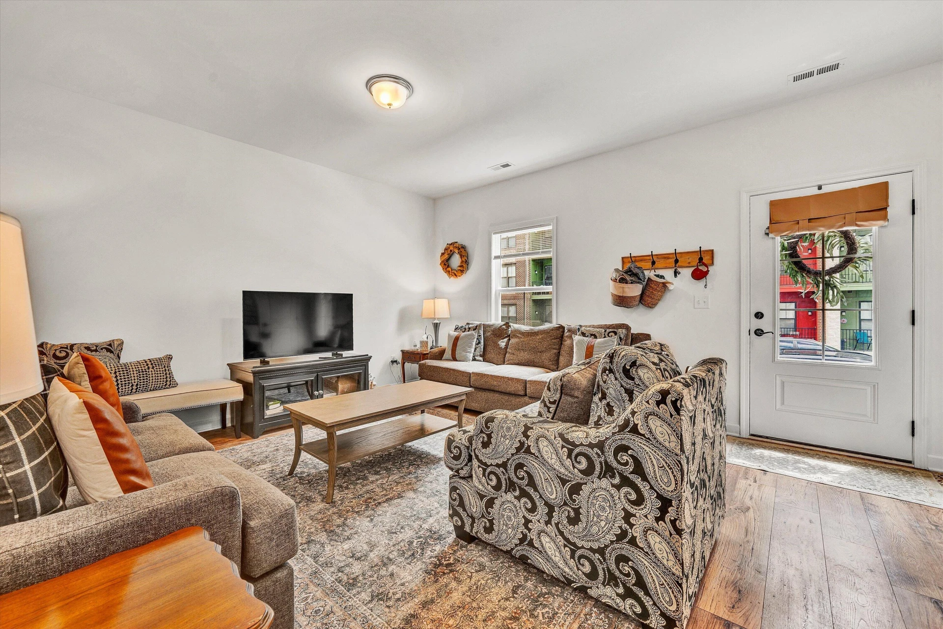 231 Broad ST - Photo 3