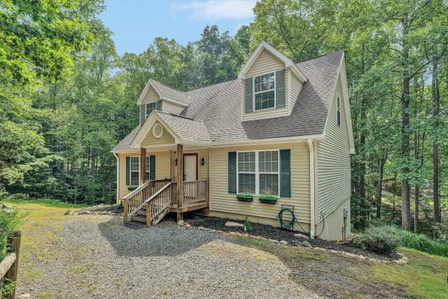 1113 Striper CT, Moneta, VA, 24121