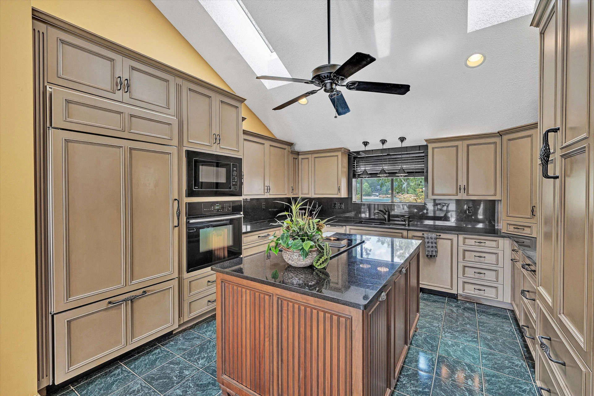2455 Merriman Way RD - Photo 19