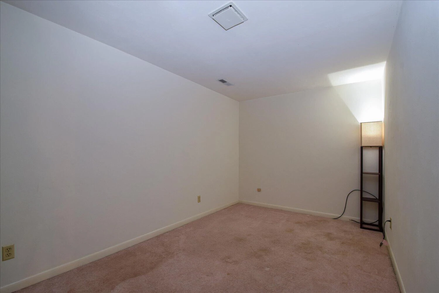 3255 Londonderry LN - Photo 20