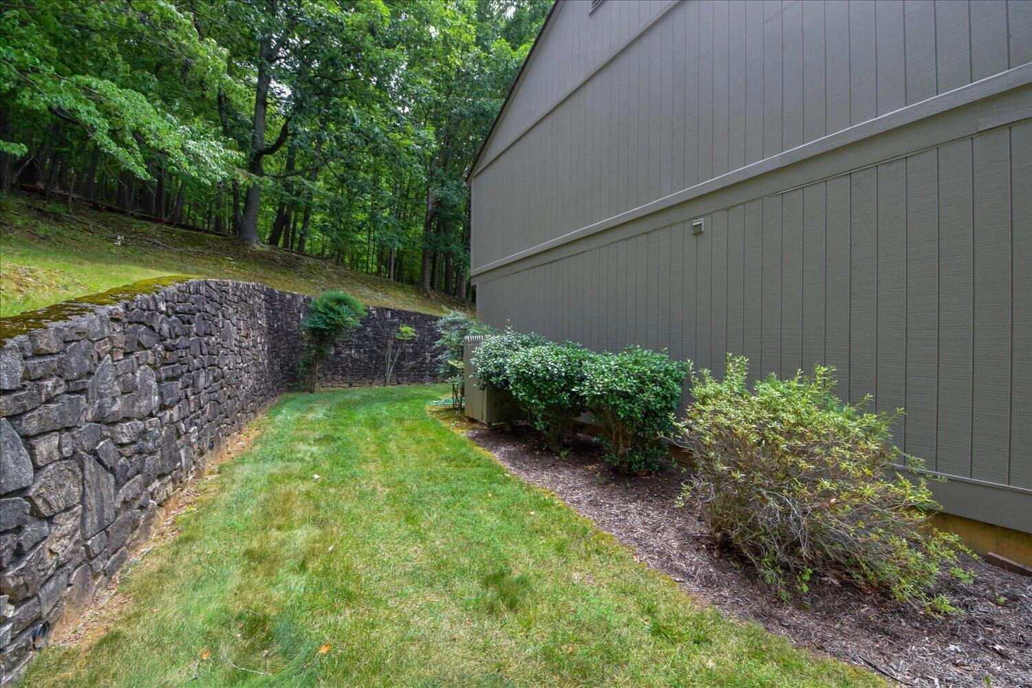 3255 Londonderry LN - Photo 26
