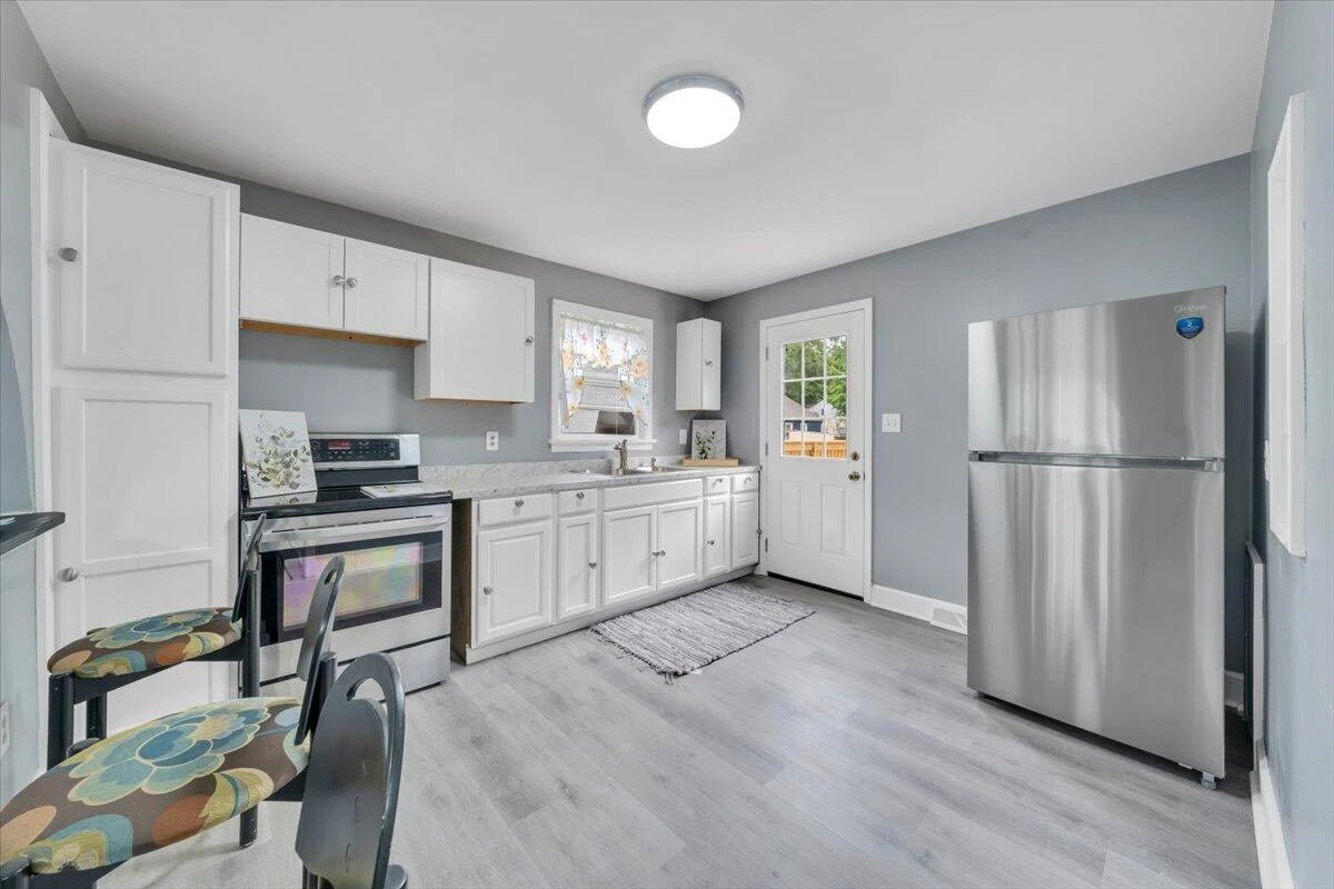2923 Courtland RD NW - Photo 24