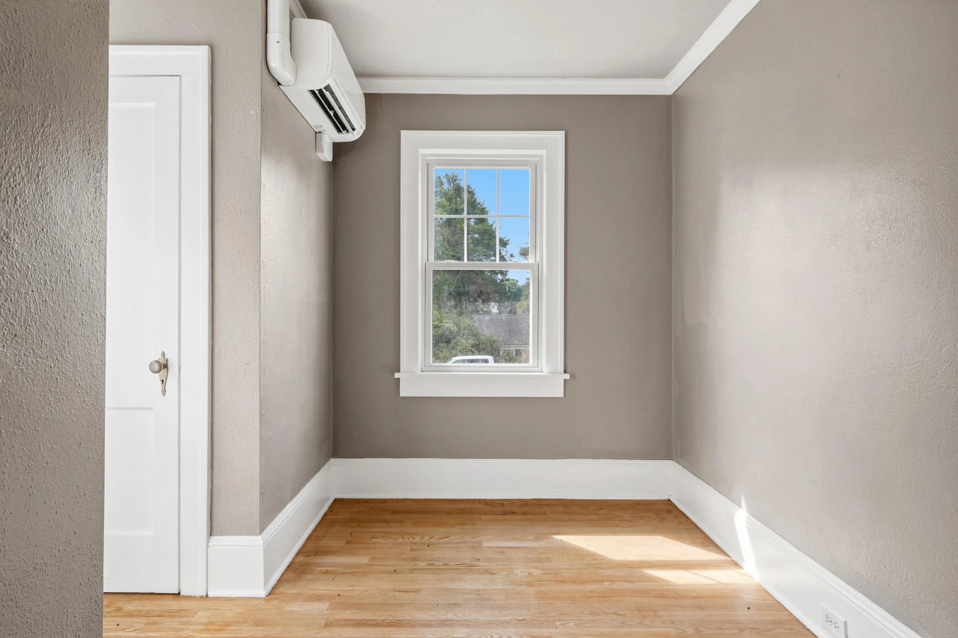 507 4th ST - Photo 12