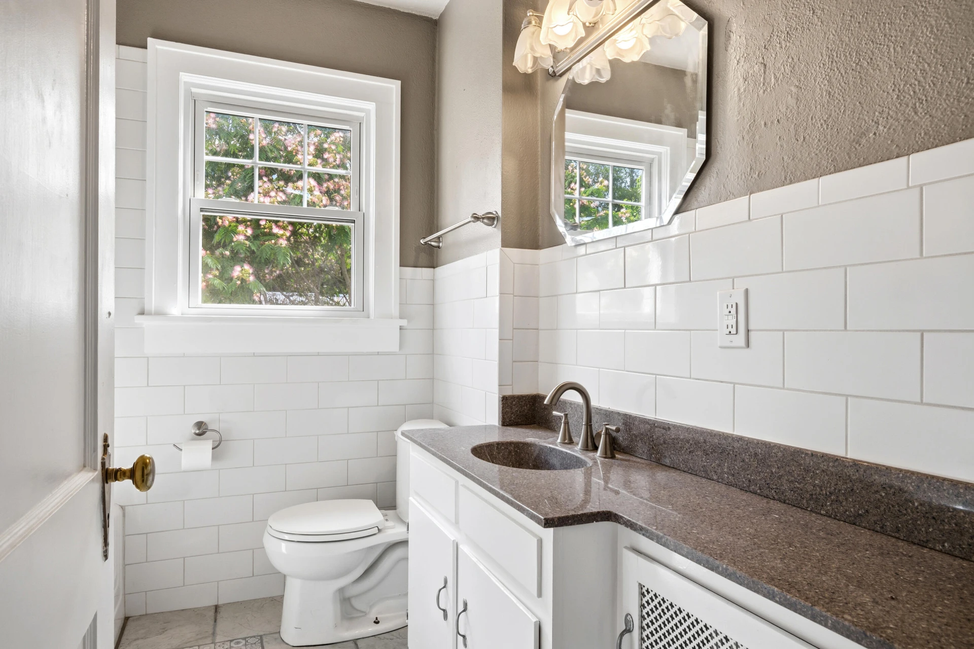 507 4th ST - Photo 18