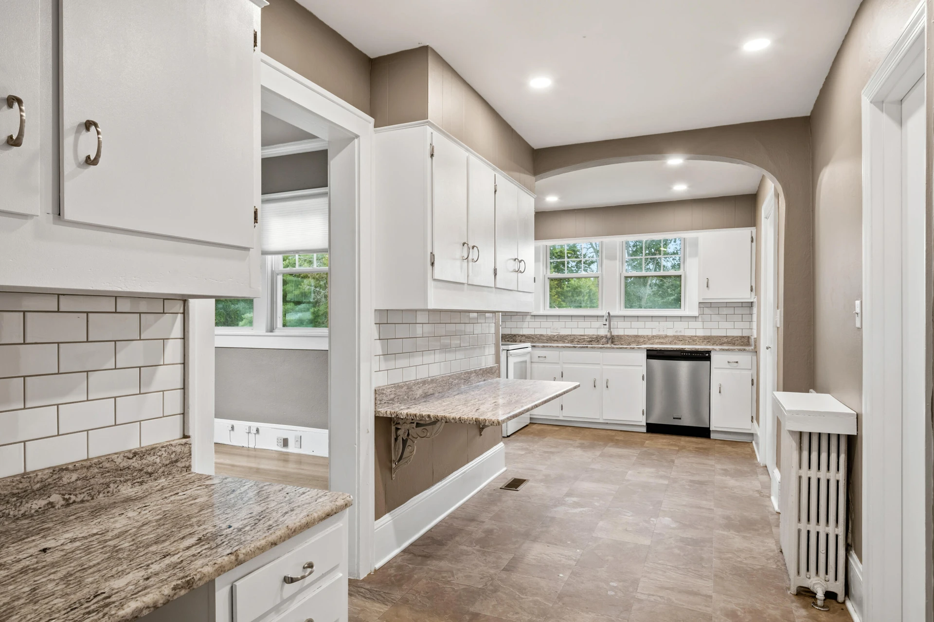507 4th ST - Photo 28