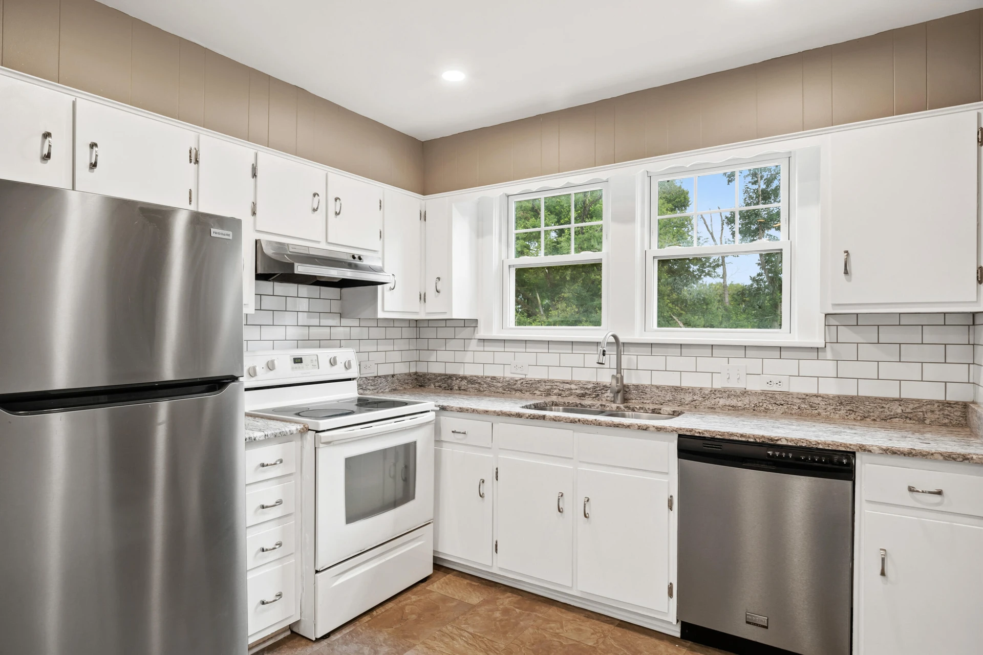 507 4th ST - Photo 30