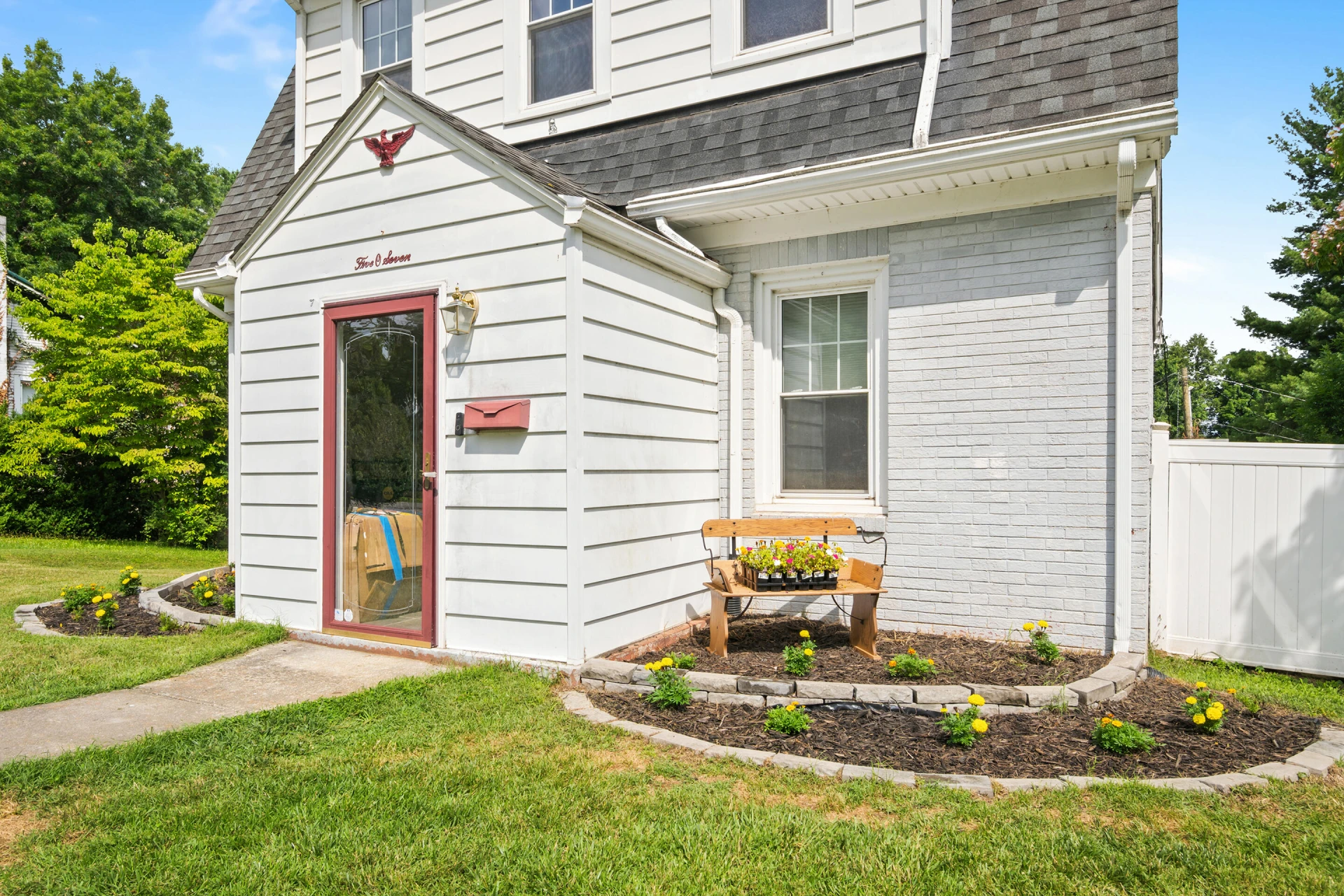 507 4th ST - Photo 5