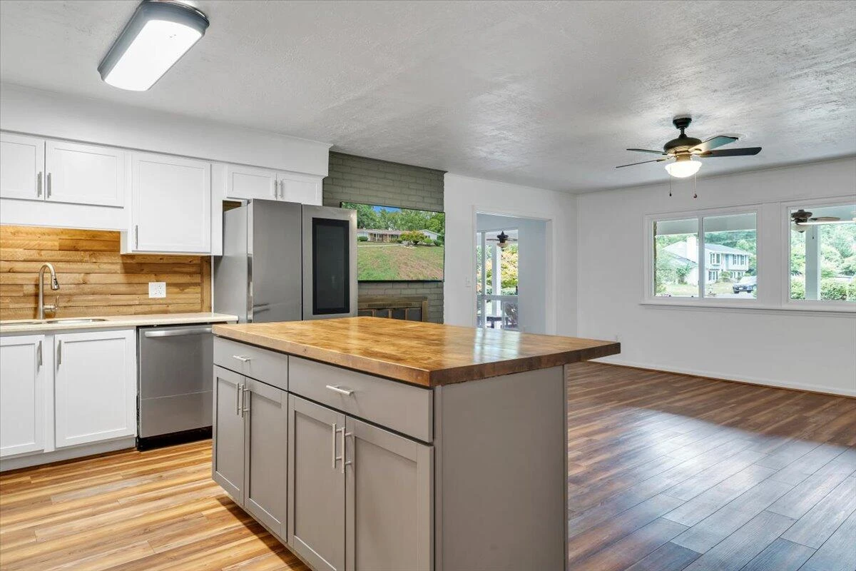 3402 S Park CIR - Photo 10