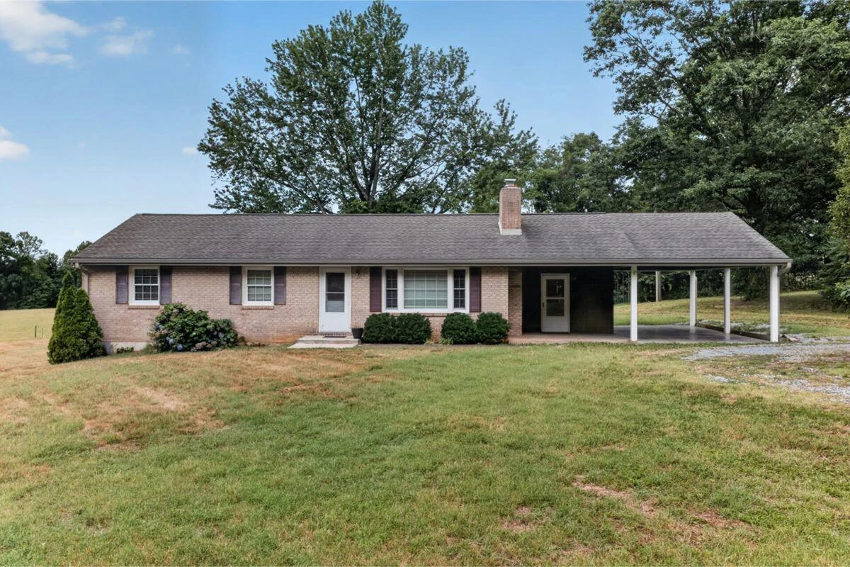 1069 PECKS RD - Photo 2