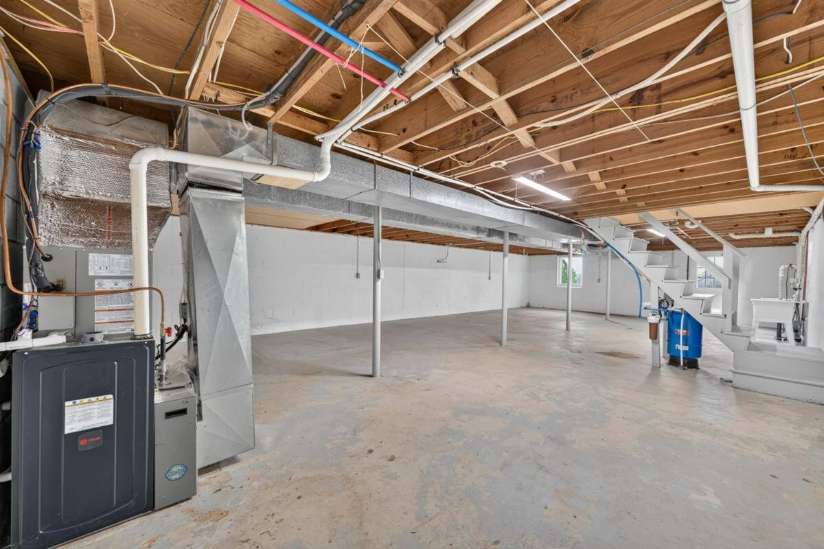 1069 PECKS RD - Photo 34
