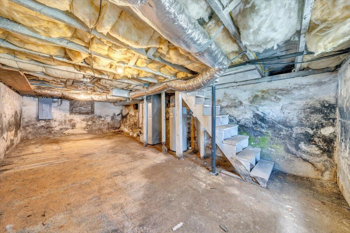 425 Jefferson AVE - Photo 30