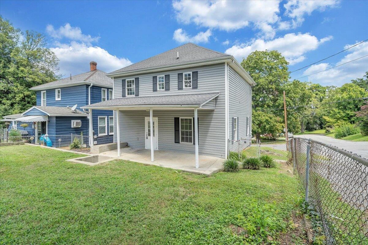 425 Jefferson AVE - Photo 33