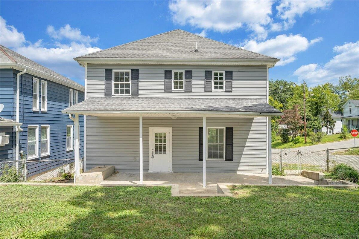 425 Jefferson AVE - Photo 37