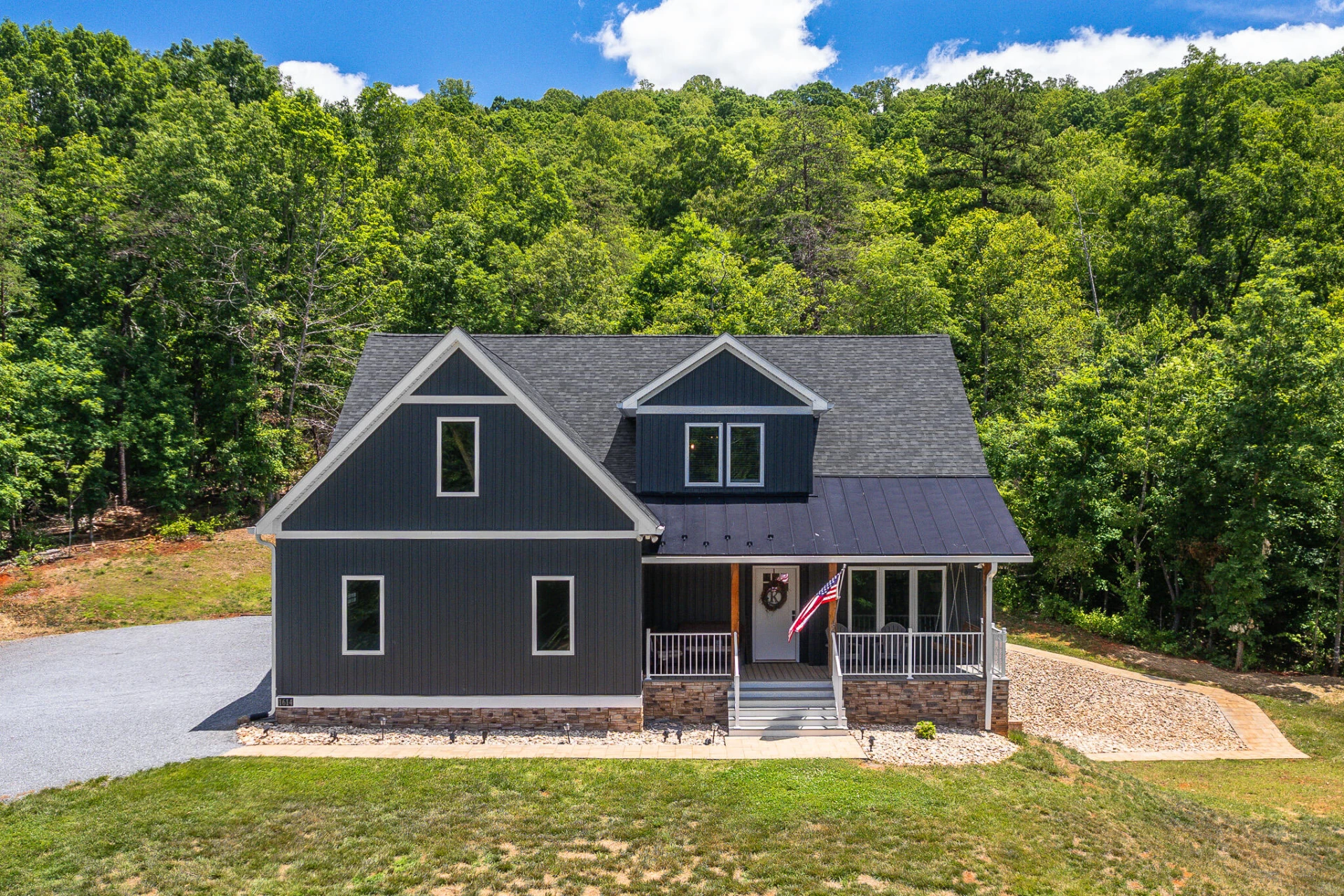 1614 Venturous TRL - Photo 3