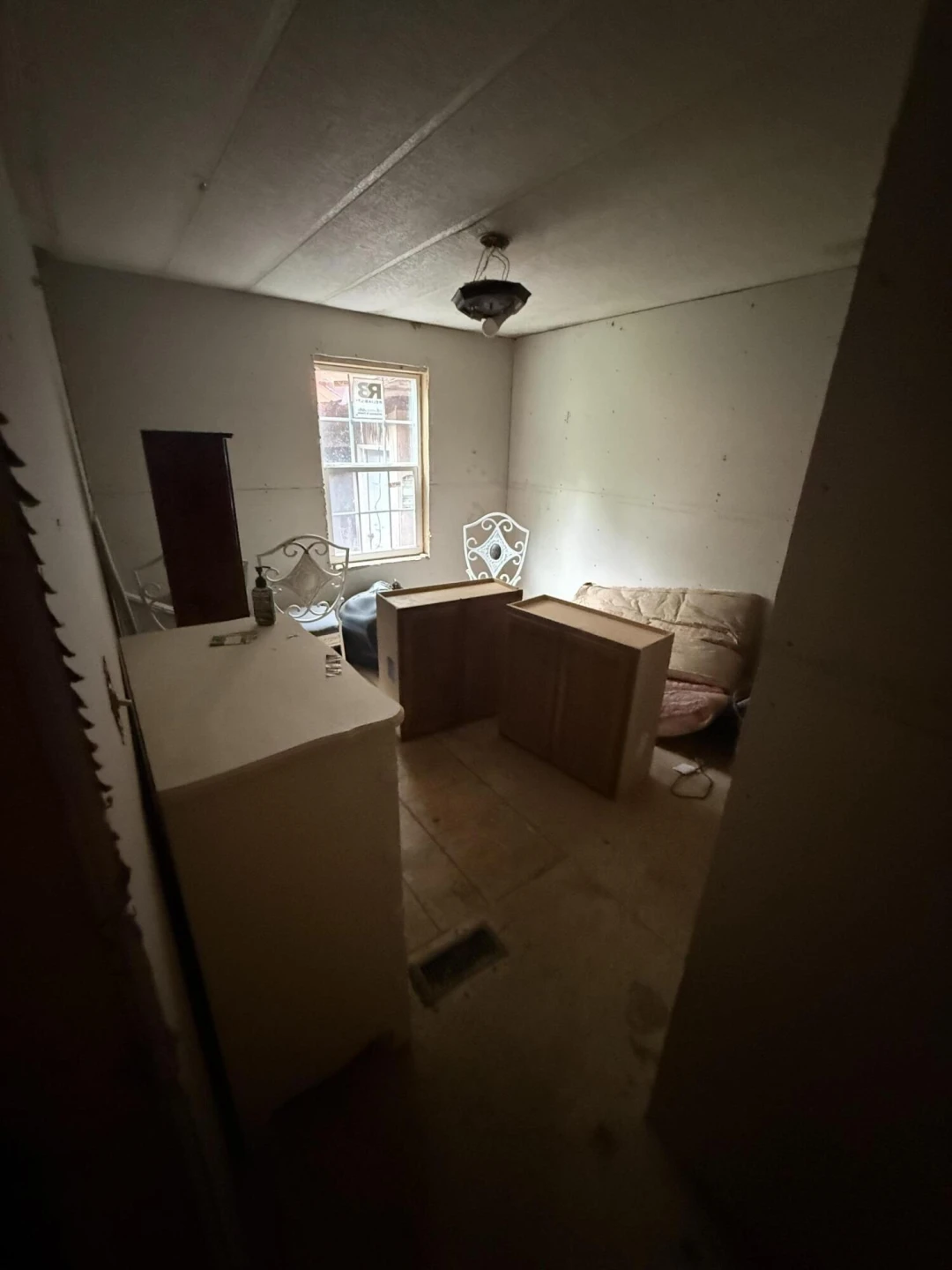 332 Rogers RD - Photo 4