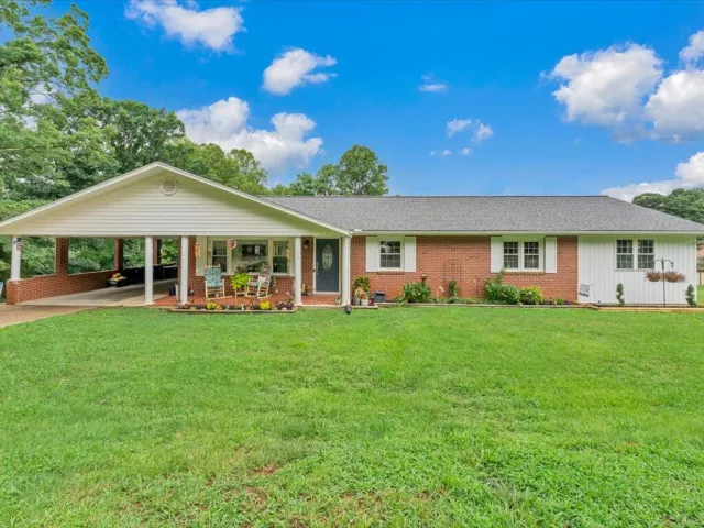 21 Thomas RD