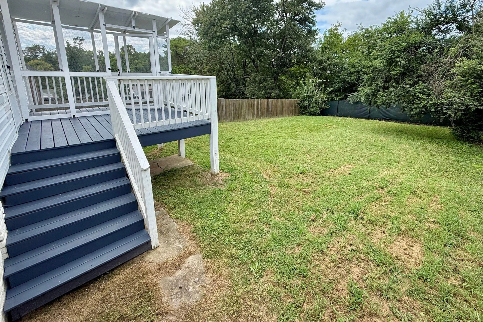 2225 Sabine AVE - Photo 11
