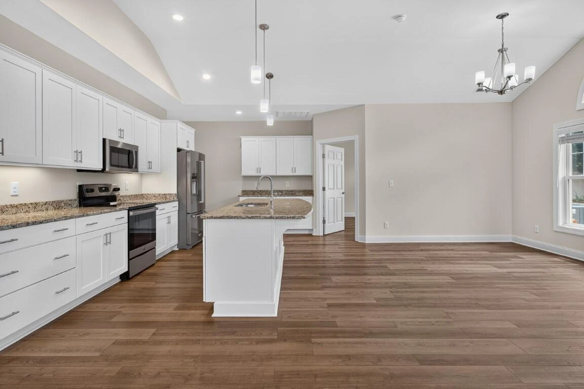 65 Professional DR - Photo 14