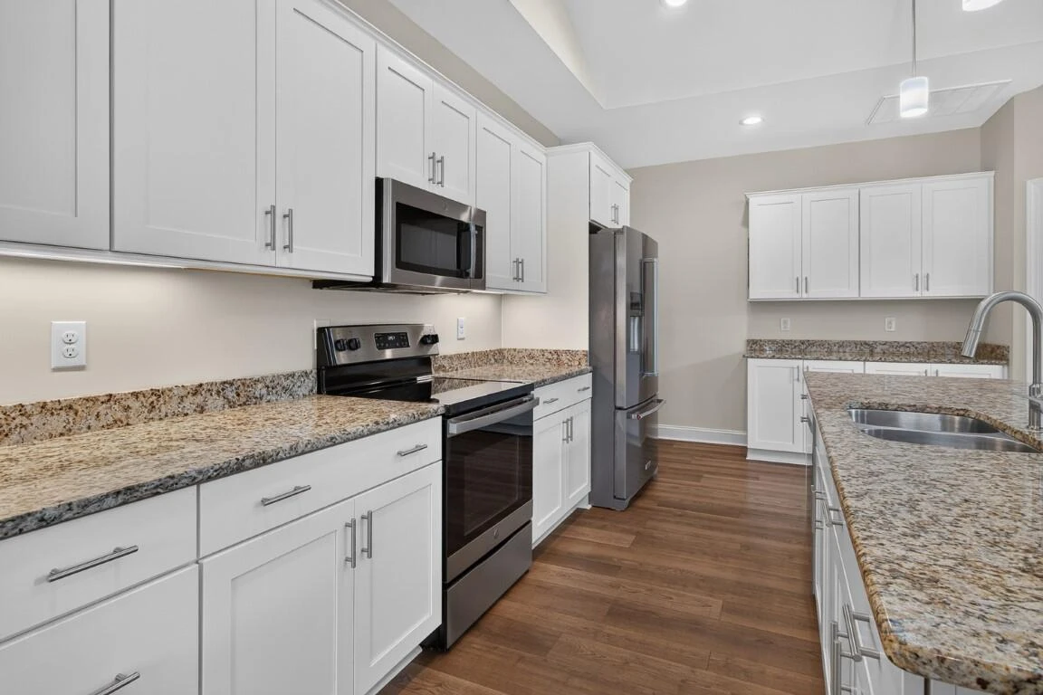 65 Professional DR - Photo 17