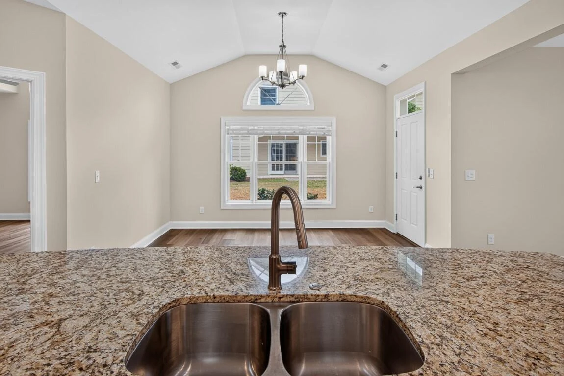 65 Professional DR - Photo 18