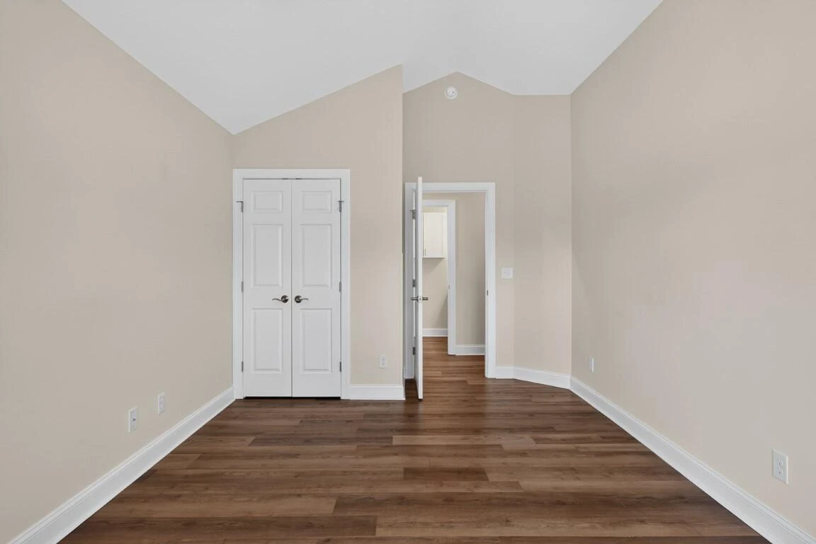 65 Professional DR - Photo 35