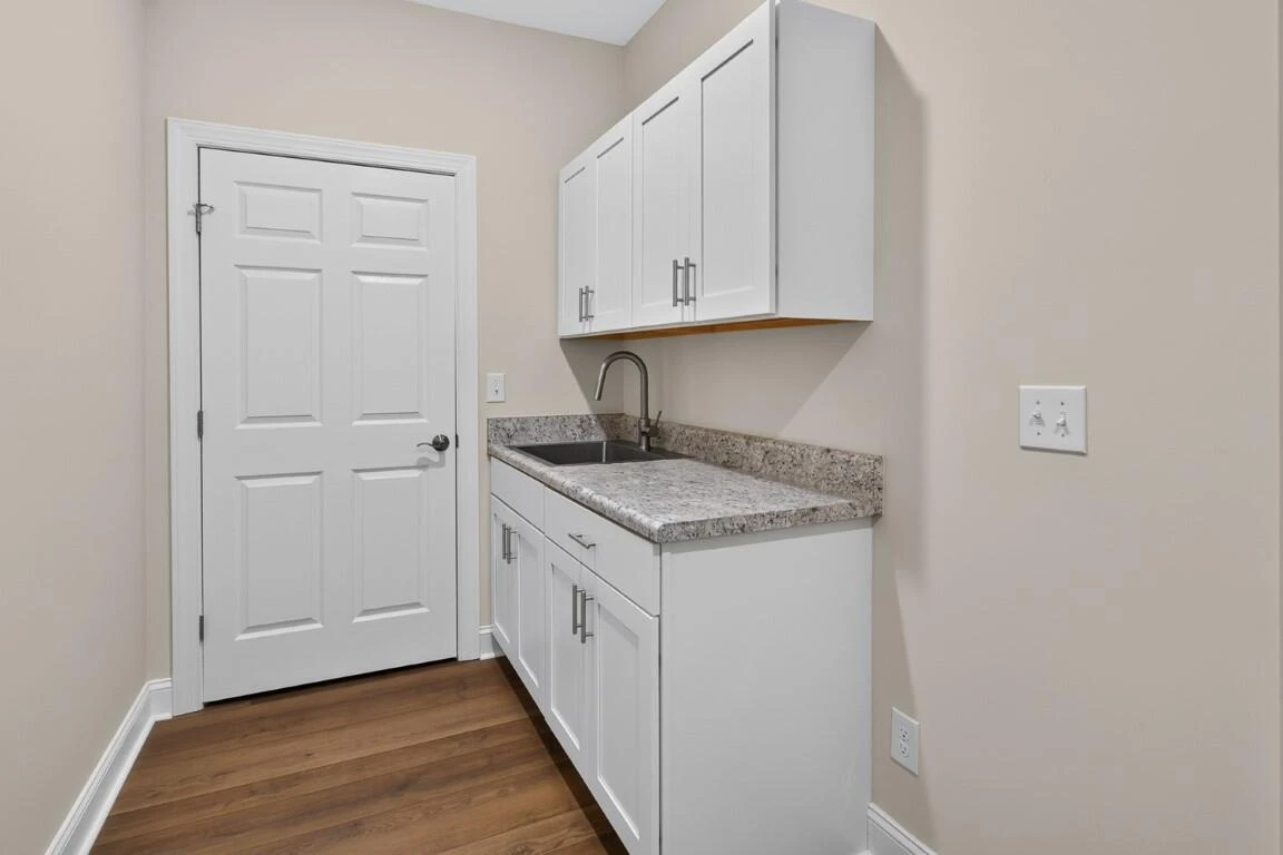 65 Professional DR - Photo 38