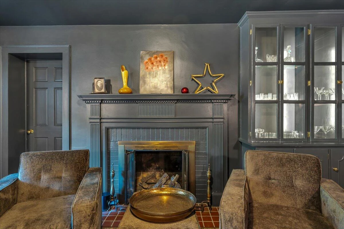 915 Oakwood DR SW - Photo 29