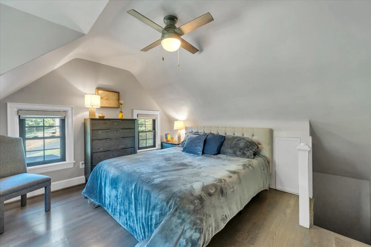 915 Oakwood DR SW - Photo 46