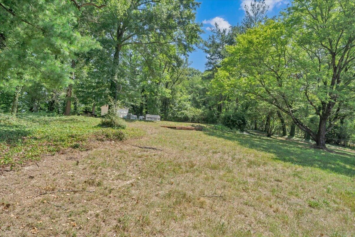 915 Oakwood DR SW - Photo 55