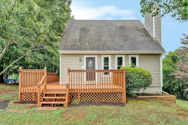 5110 Stewartsville RD, Moneta, VA, 24121