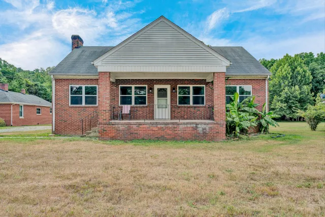 2362 W Riverside DR, Salem, VA, 24153