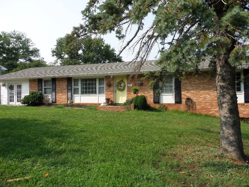 5817 Castle Rock RD - Photo 17