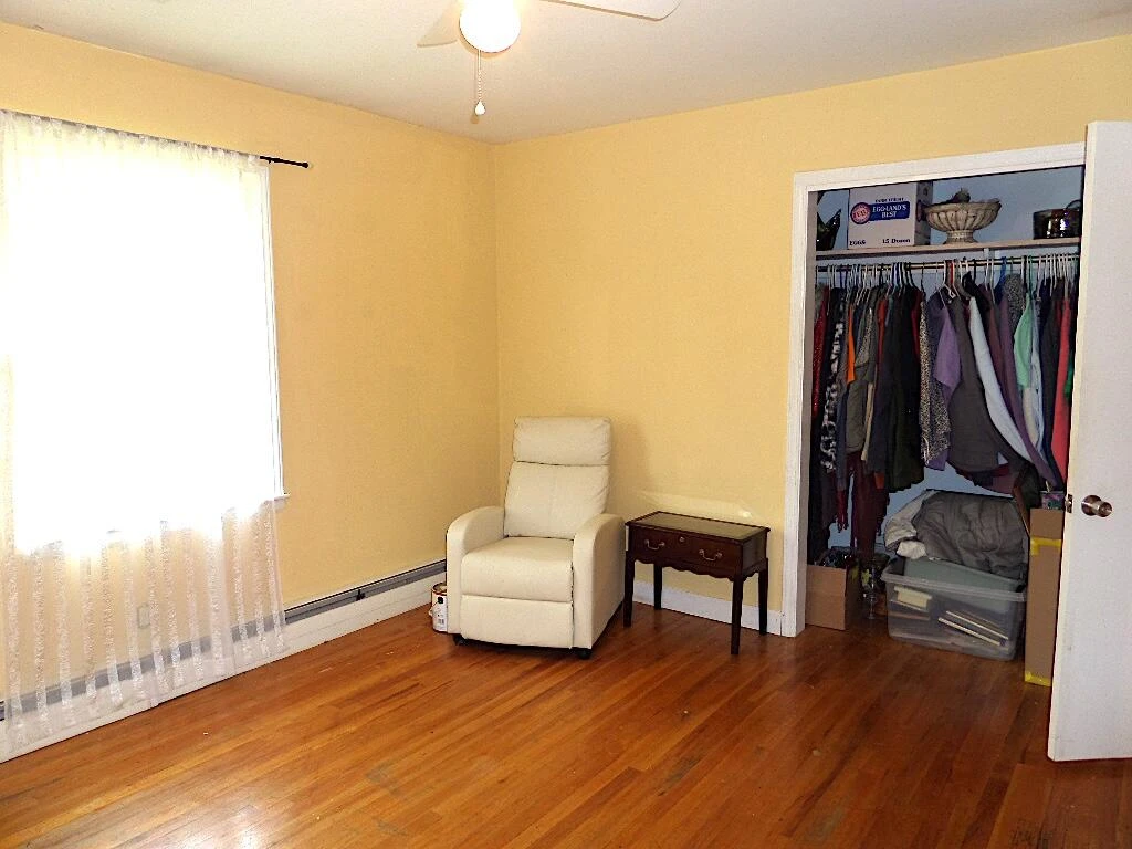 5817 Castle Rock RD - Photo 4