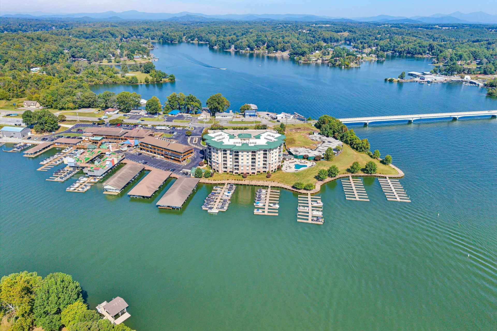 100 Bridgewater Pointe PL #UNIT 101 - Photo 2