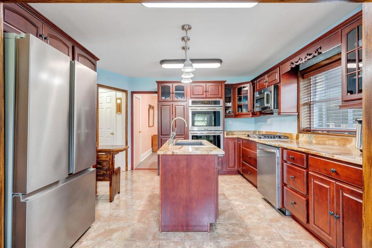 2366 Feather RD - Photo 10