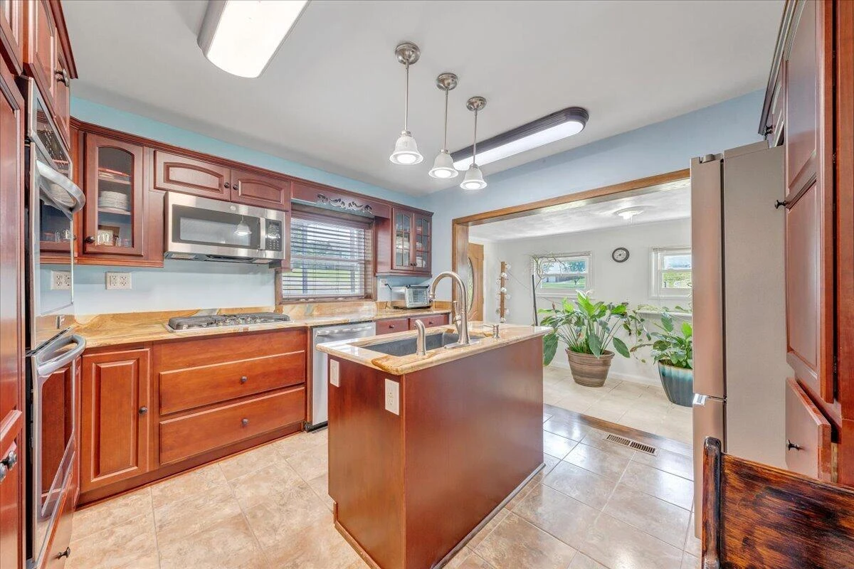 2366 Feather RD - Photo 12