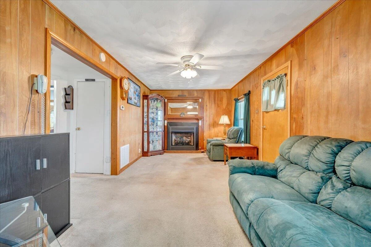 2366 Feather RD - Photo 28
