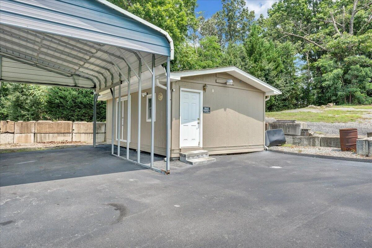 2366 Feather RD - Photo 5