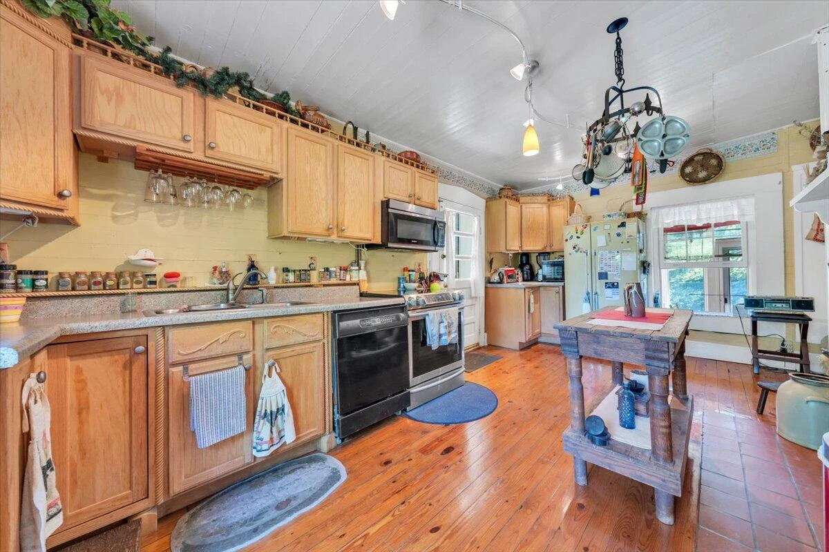 2801 Brandon AVE SW - Photo 16