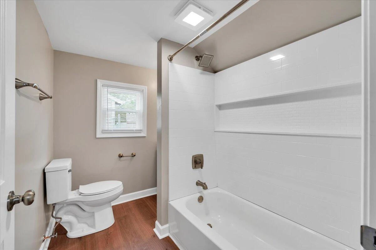703 Harrison AVE NW - Photo 14