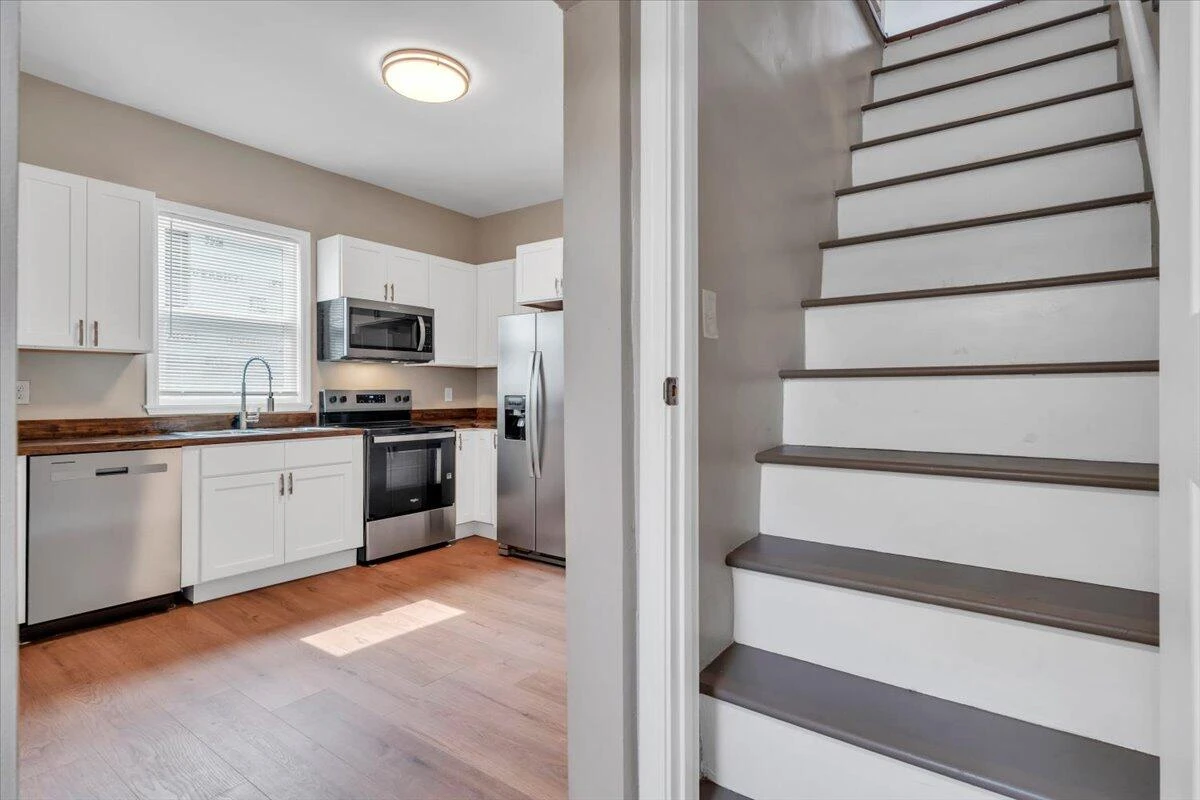 703 Harrison AVE NW - Photo 22