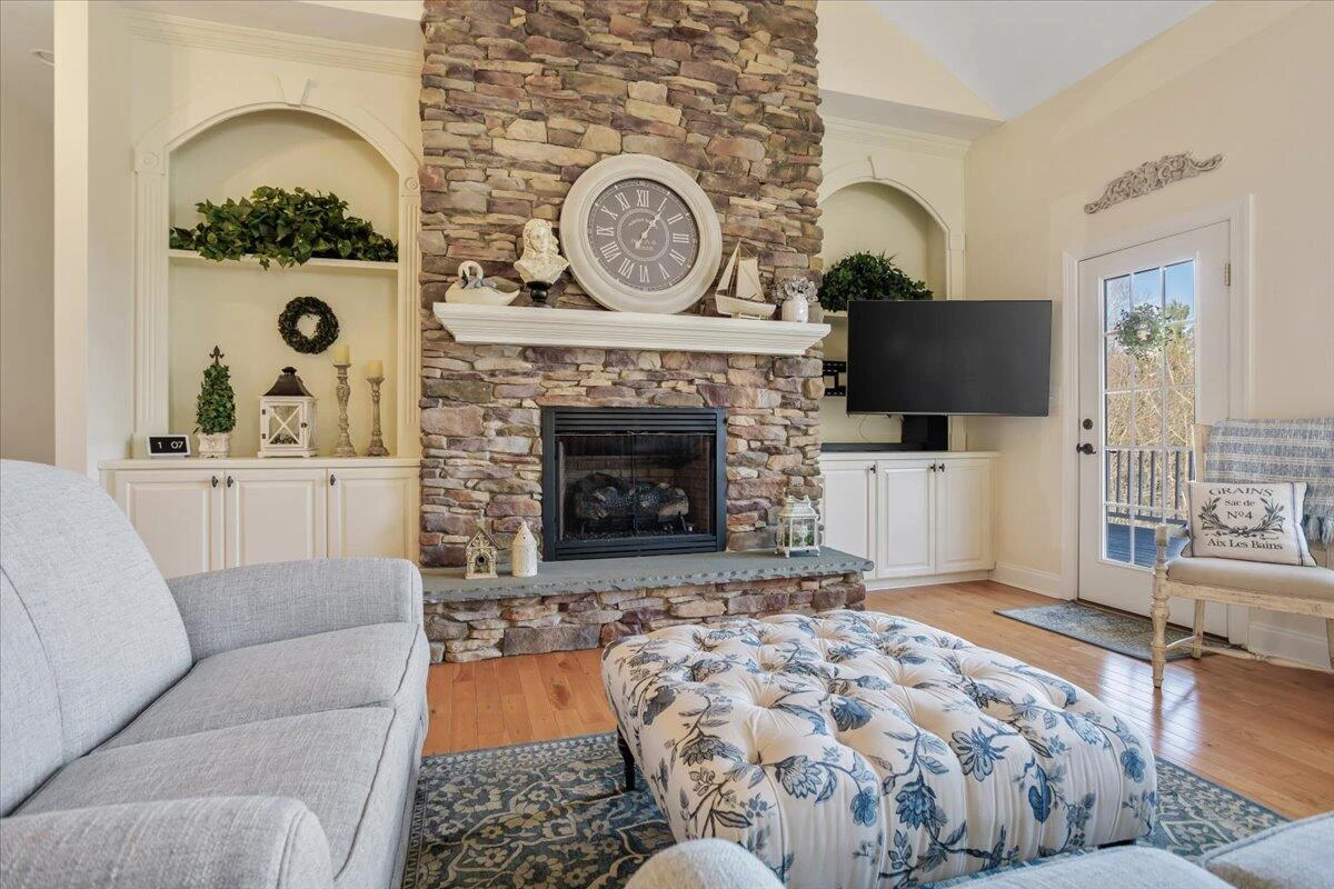 5540 Caron View LN - Photo 17