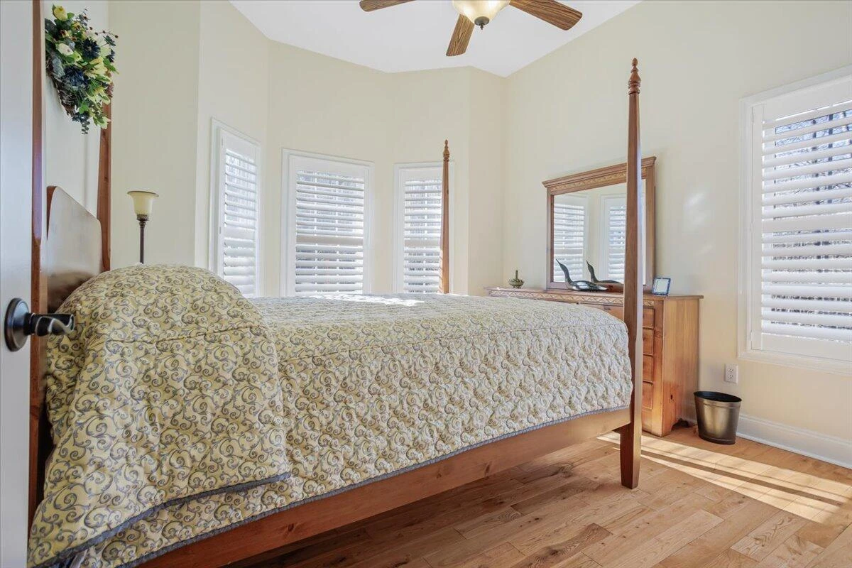 5540 Caron View LN - Photo 35
