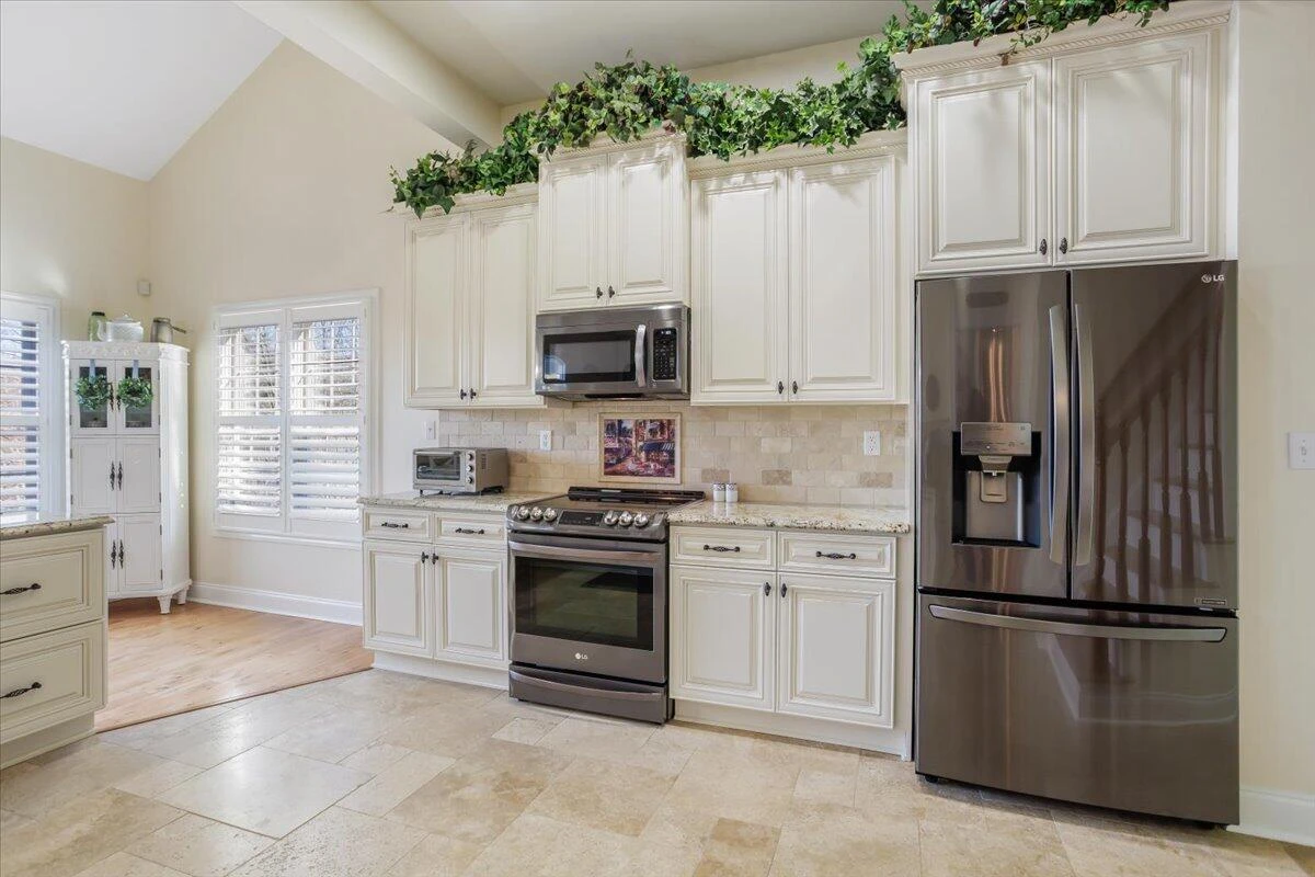 5540 Caron View LN - Photo 4