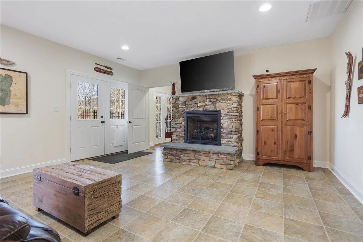 5540 Caron View LN - Photo 41