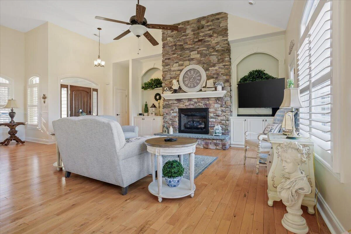 5540 Caron View LN - Photo 5