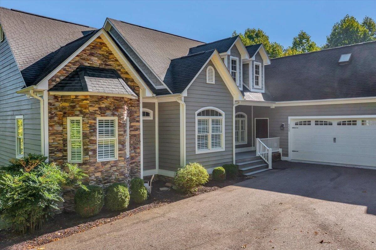 5540 Caron View LN - Photo 66