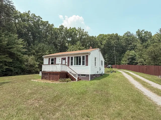 2896 Loch Haven DR