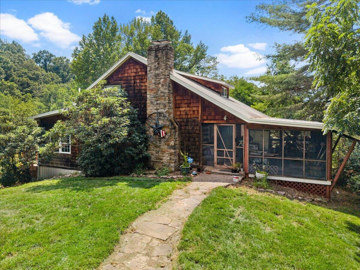 4549 Robinson Tract RD - Photo 14